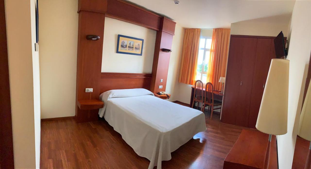 Hotel Barreiro Лейра Экстерьер фото